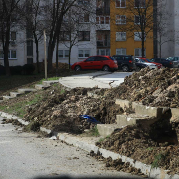 Radovi na izmještanju vodovodne mreže na Banovcu